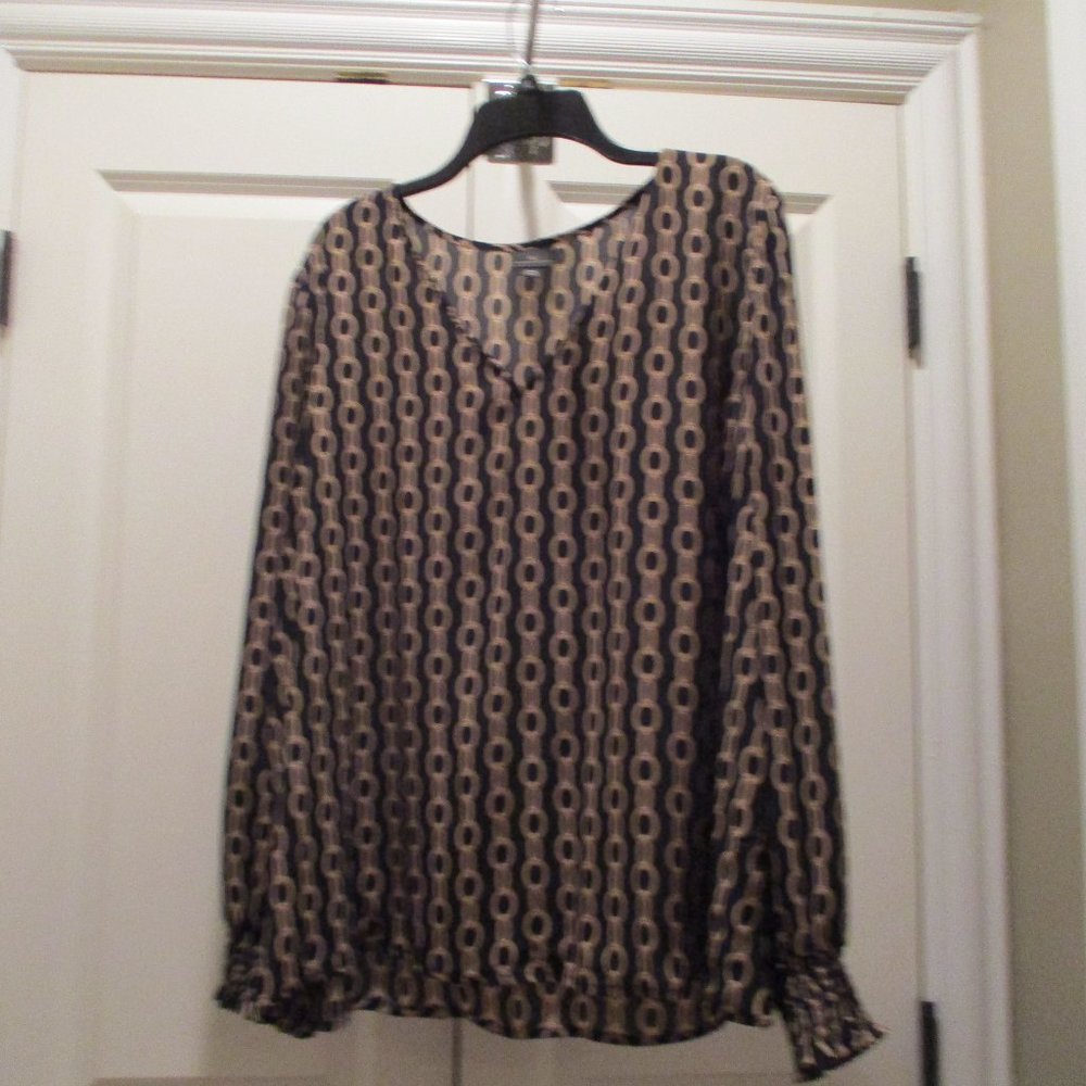 Worthington black and gold blouse